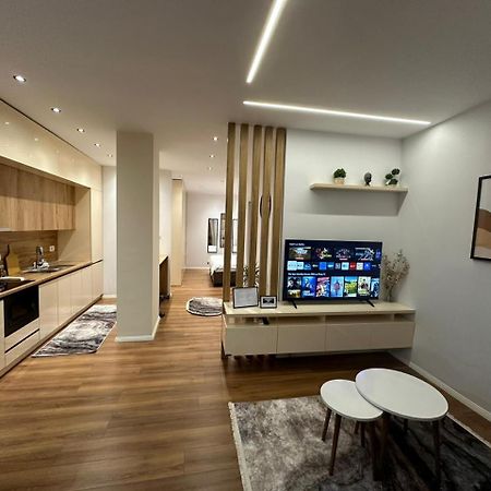 Fa Apartments At City Center 02 Тирана Екстериор снимка