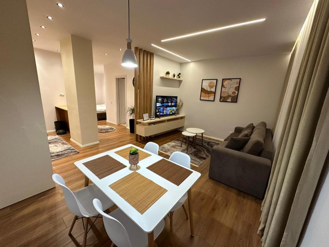 Fa Apartments At City Center 02 Тирана Екстериор снимка