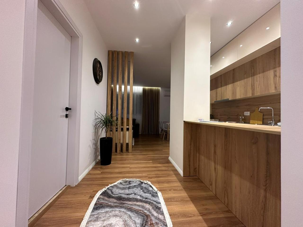 Fa Apartments At City Center 02 Тирана Екстериор снимка