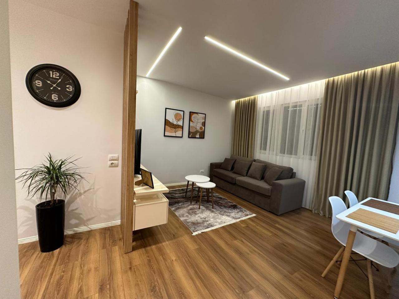 Fa Apartments At City Center 02 Тирана Екстериор снимка